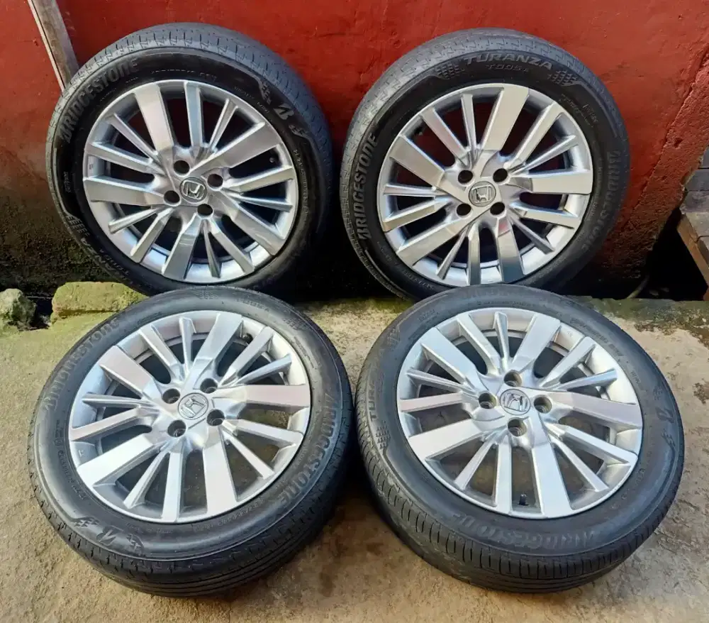 Velg original Honda city r16 +ban Bridgestone 185/55 r16 thn 2022