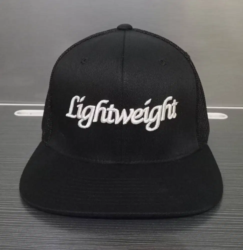 TOPI SEPEDA LIGHTWEIGHT