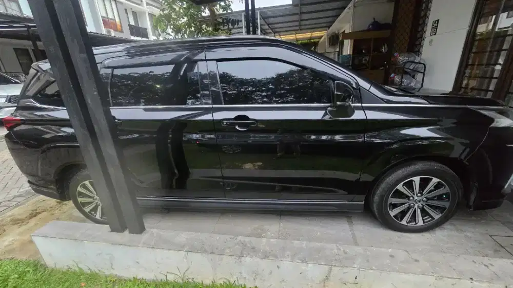 Veloz Q 2022 Bulan 08, Probadi, Hitam, Mulus