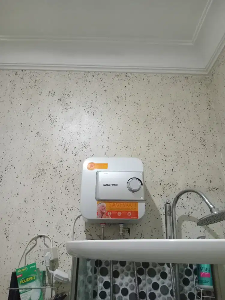 WATER HEATER LISTRIK - MANDI AIR HANGAT