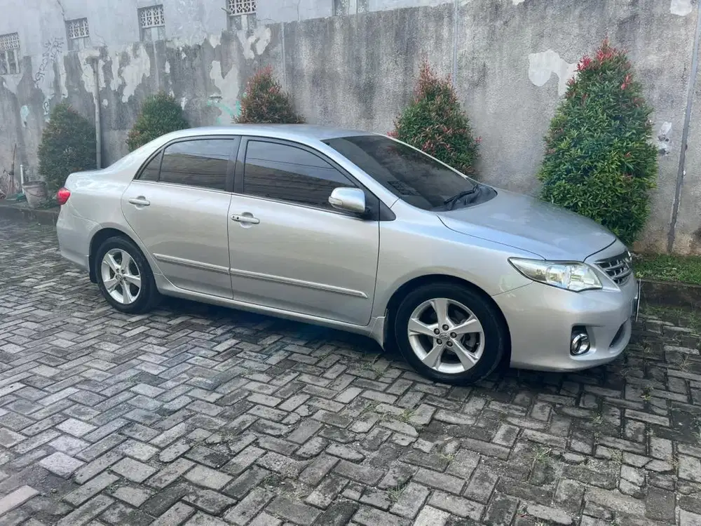 Toyota Corolla Altis 1.8 G AT 2013