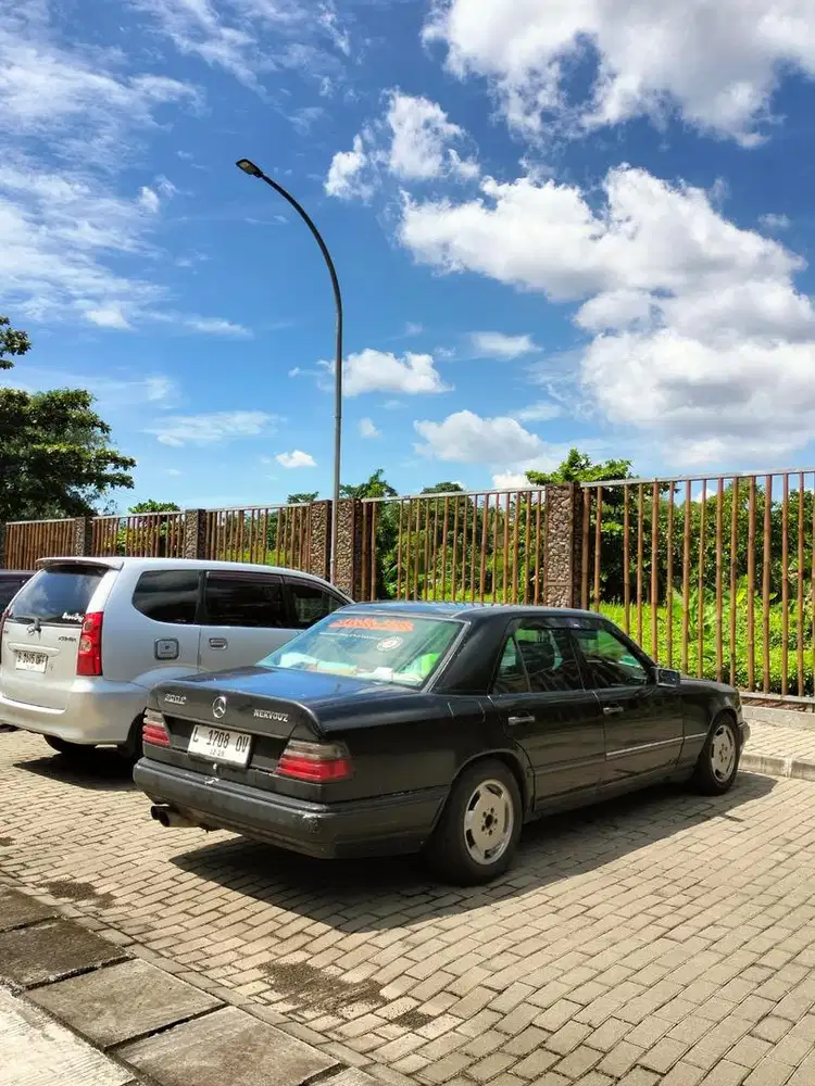 Mercy w124 200, m102