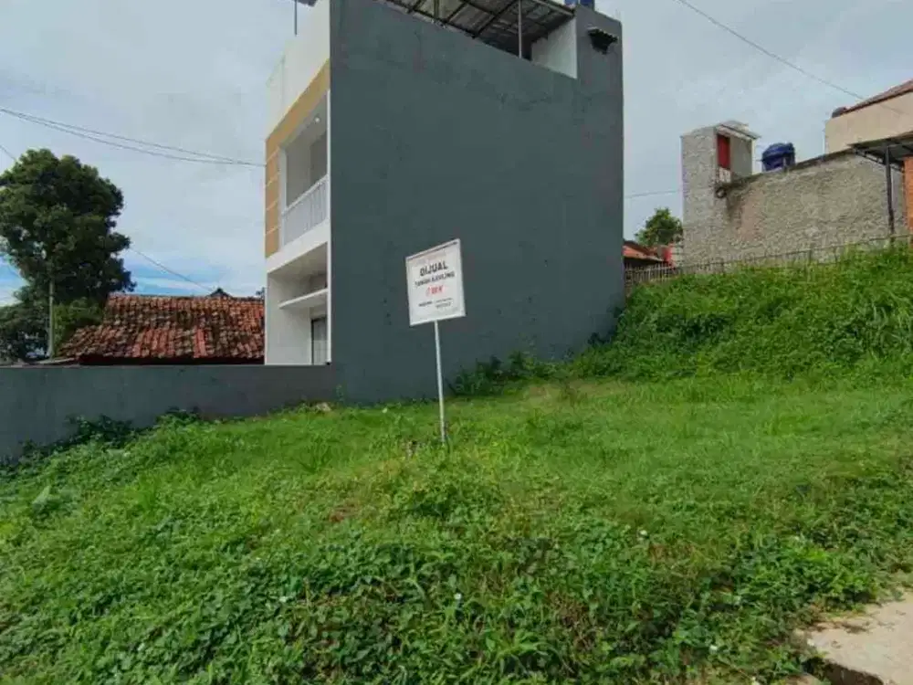 Lahan Eksklusif Jalan Lebar, Selangkah ke Jalan Raya & Fasilitas Umum