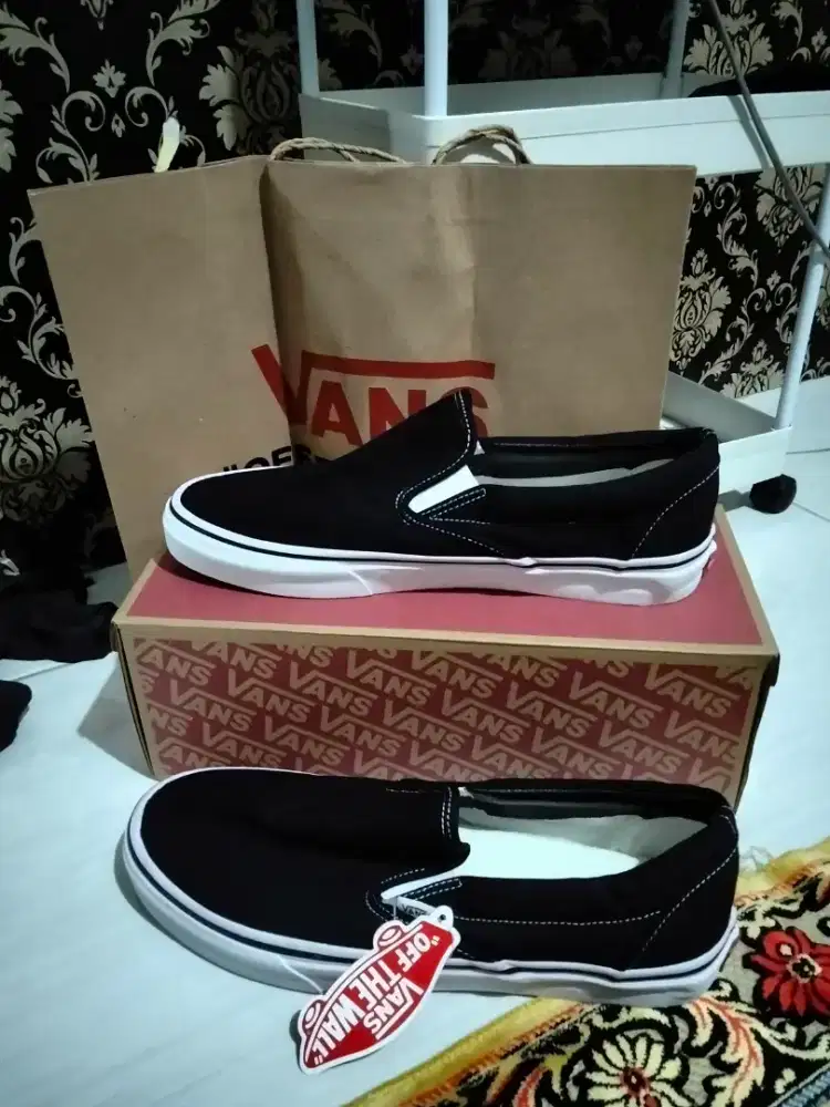 Sepatu vans slip-on