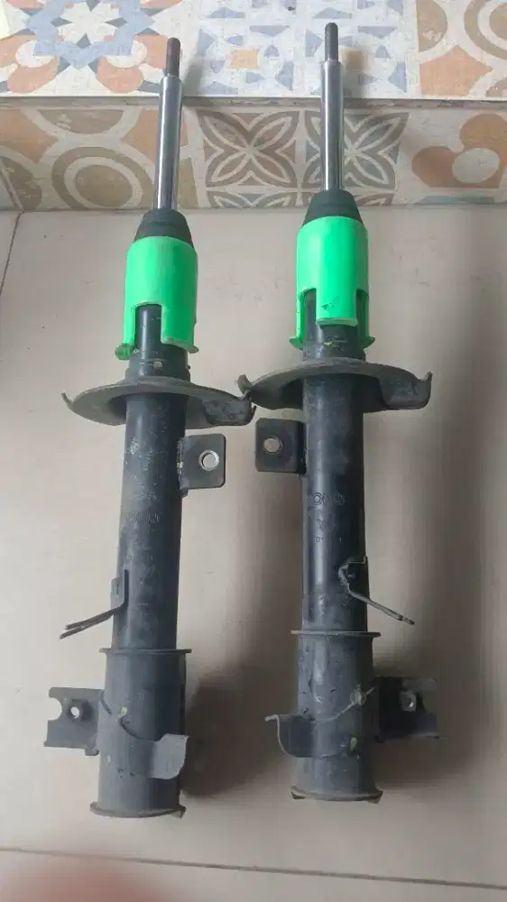 DIJUAL SHOCK MOBIL DEPAN BELAKANG SECOND MURAAAAH