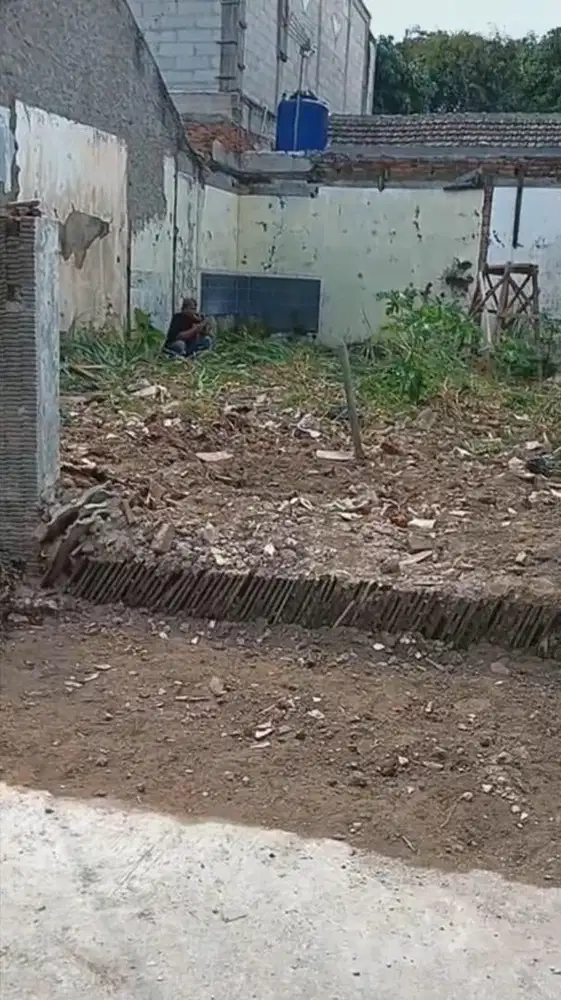 Dijual Rumah/ Tanah di Perumahan Dasana Indah