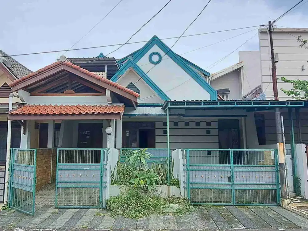 Jual rumah strategis di Taman Yasmin sektor 6.