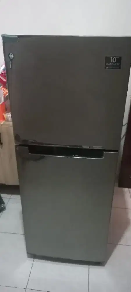 DIJUAL KULKAS 2 PINTU SECOND