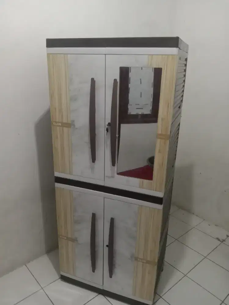 Lemari minimalis plastik