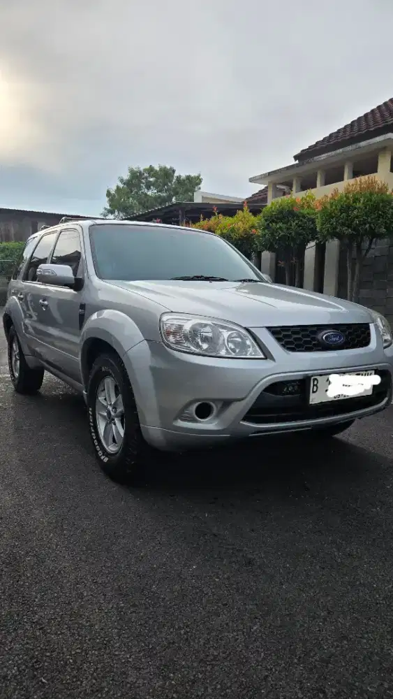 Ford escape XLT siap pake