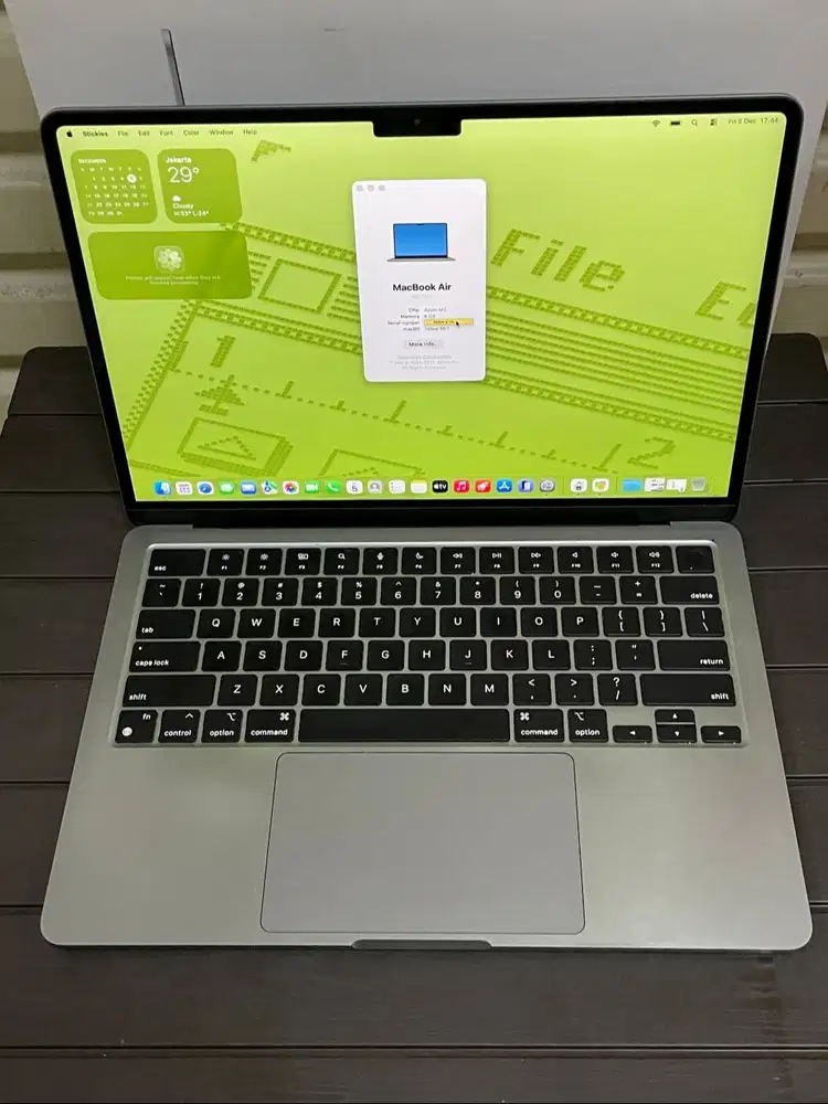 MacBook AIr 13-inci 2022 M2 8gb 256gb Ex iBox Fullset Original