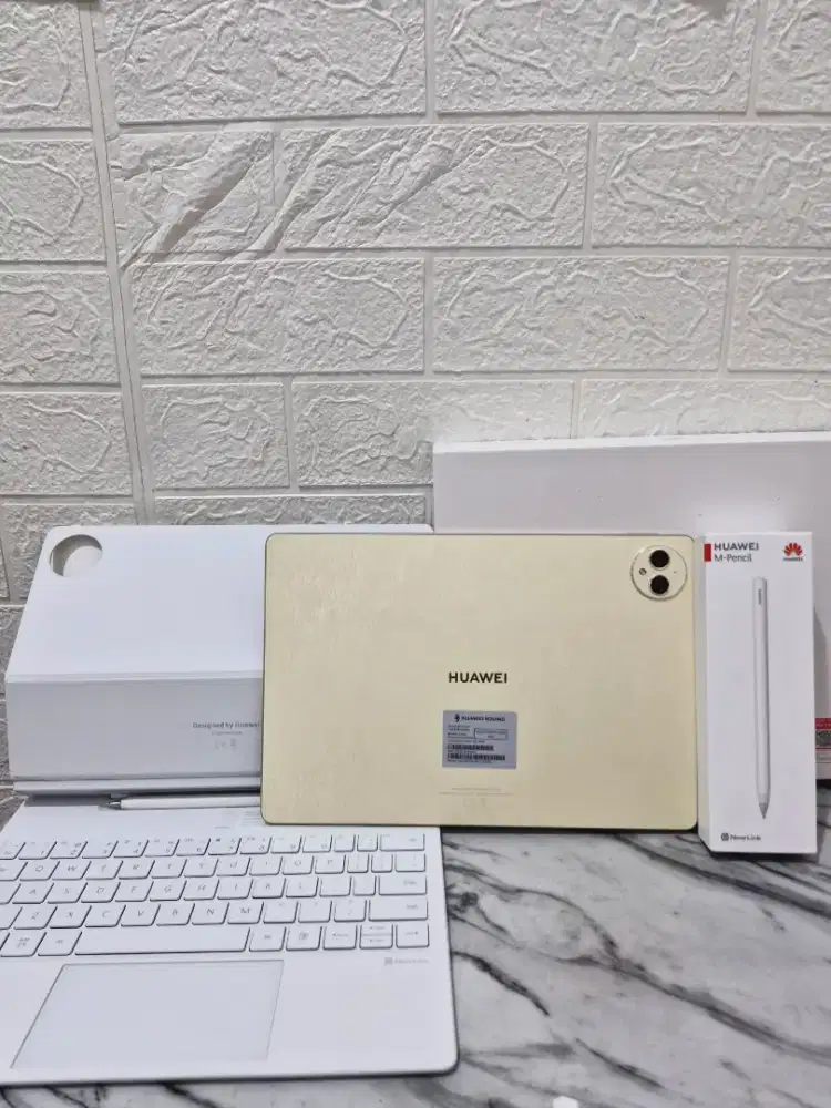 Huawei matepad pro 12.2+ keyboard dan pencil