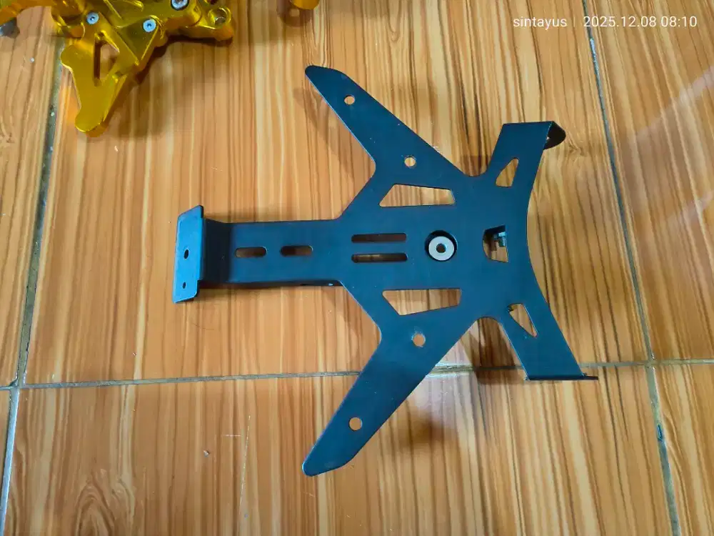 Silakan di cek dan dipantau aksesoris cb 150 r street fire .