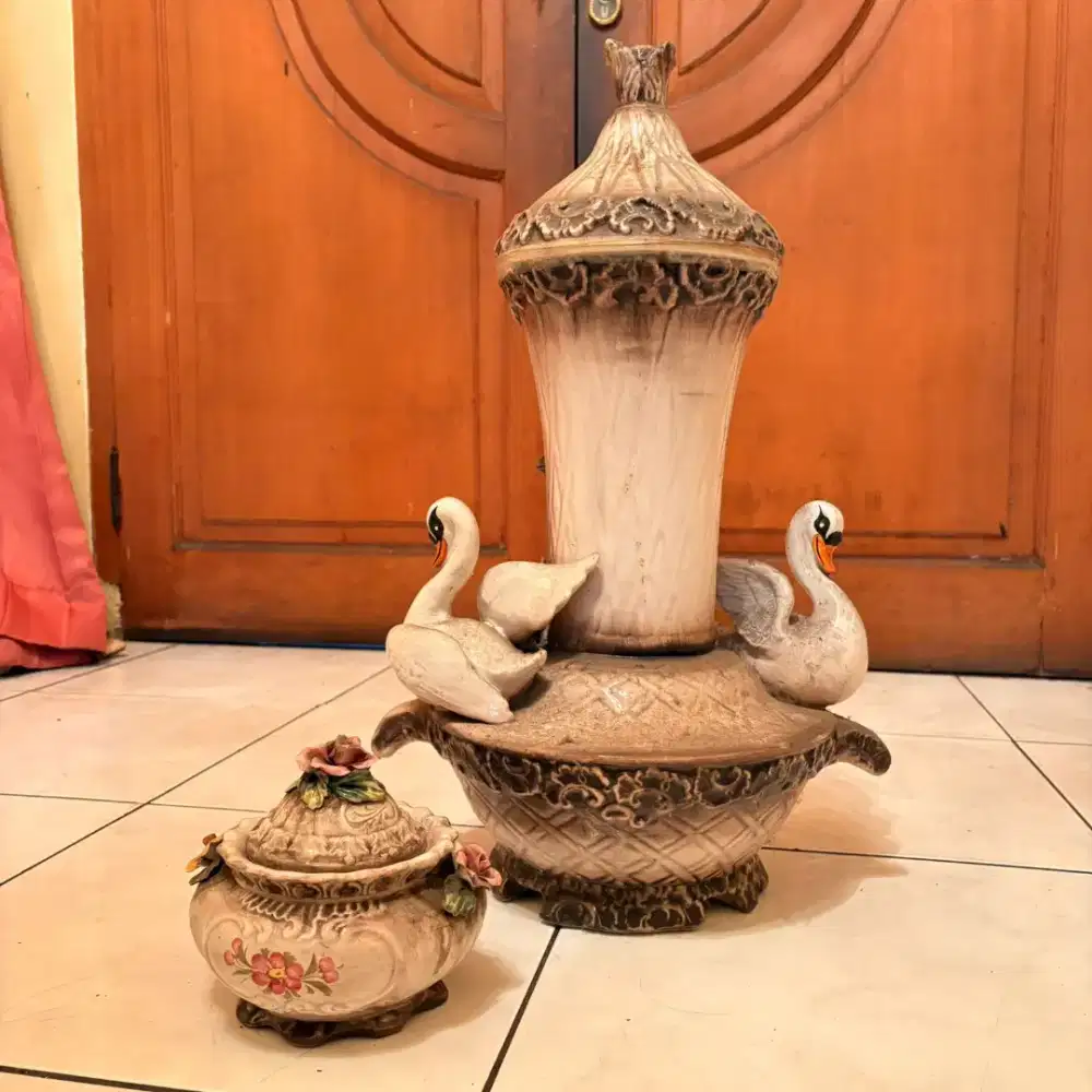 Pajangan/Dekorasi Keramik Motif Angsa