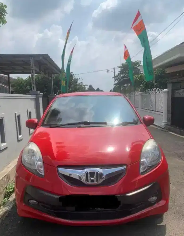 Honda brio satya 2016