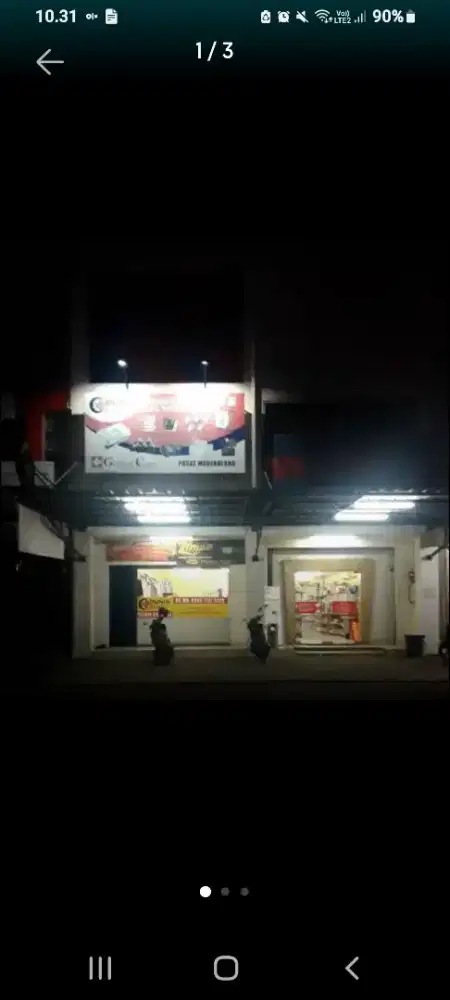 Kepala gudang dan kepala toko dan admin online shop