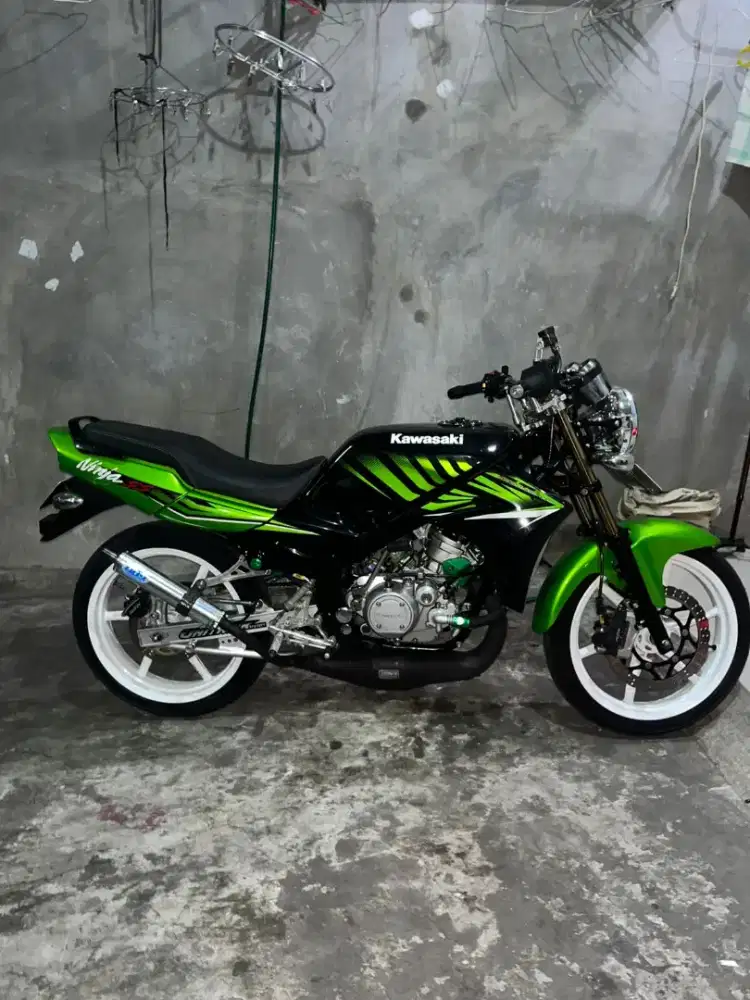 Jual kawasaki ninja R