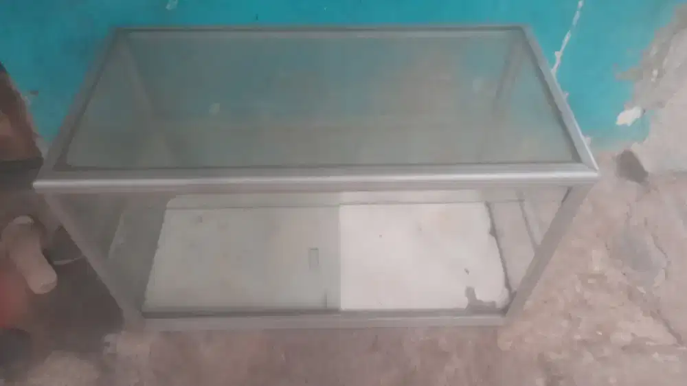 Etalase kaca nasi uduk