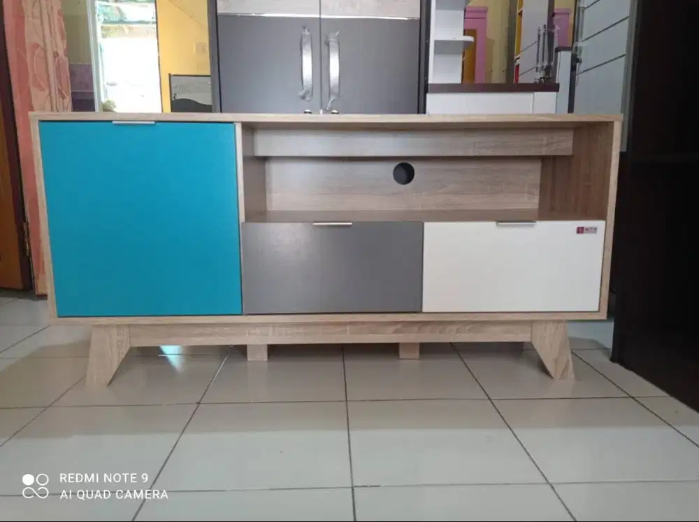 PROMO RAK TV MINIMALIS MUAT 50INCH MERK ACTIV SALE TERMURAH