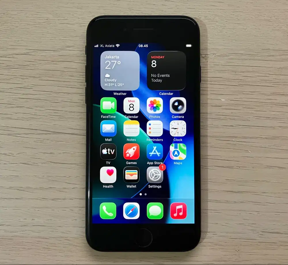 iPhone SE 2 (2020 - RESMI iBox) - 64 GB - Hitam