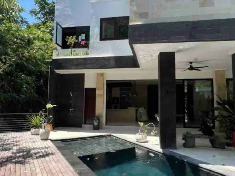 *‼️TURUN HARGA‼️*

*DIJUAL VILLA KETEWEL*

*River Front and Sea View*
(Visibility of Nusa Penida and Nusa Lembongan island from rooftop