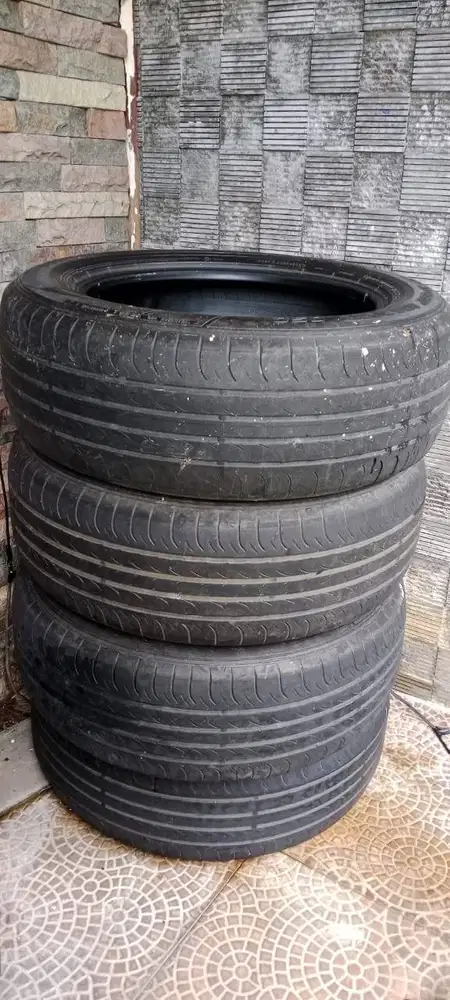 Dijual Ban Bekas Dunlop Maxx 235/60/18 ex CRV Turbo