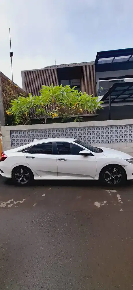 Honda Civic 2018 Bensin