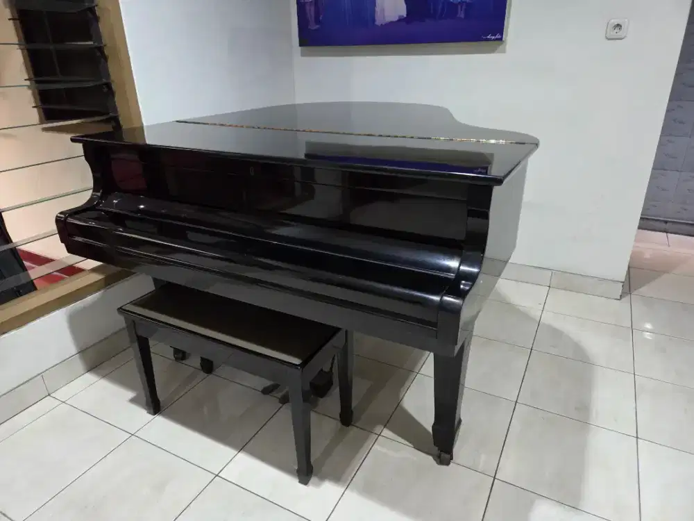 Jual Piano Young chang G175