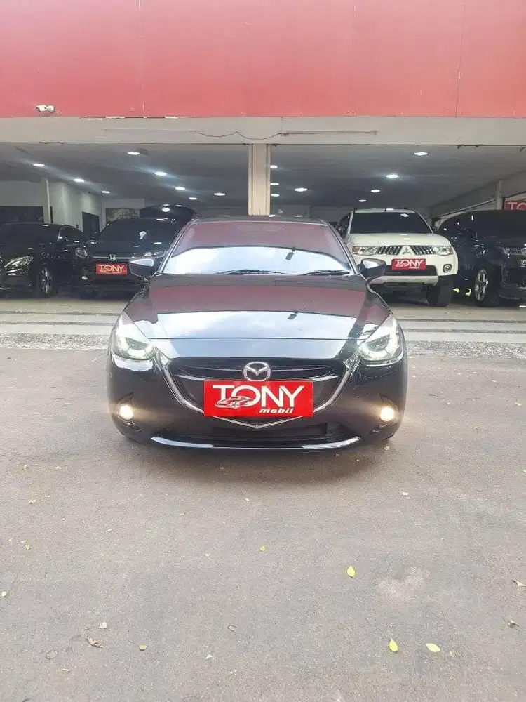Mazda2 Mazda 2 R AT 2016 Hitam