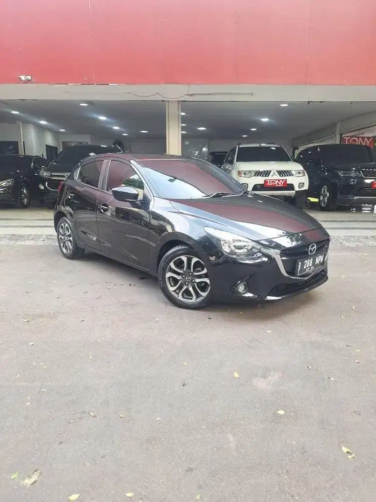 Mazda2 Mazda 2 R AT 2016 Hitam