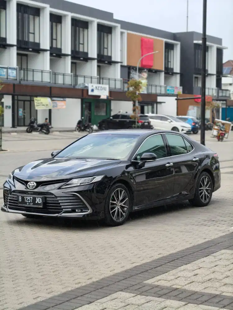 TOYOTA CAMRY 2.5 V FACELIFT AT 2021 KONDISI TERAWAT DAN SUPER MULUS