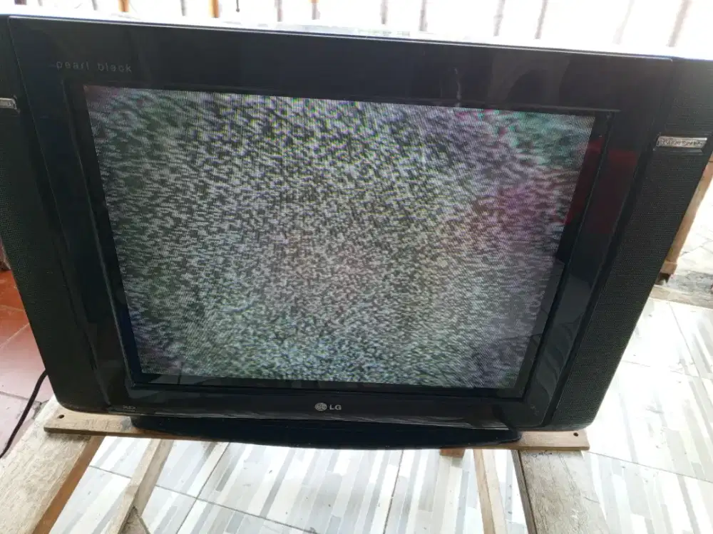 TV tabung second LG 21 inchi slim