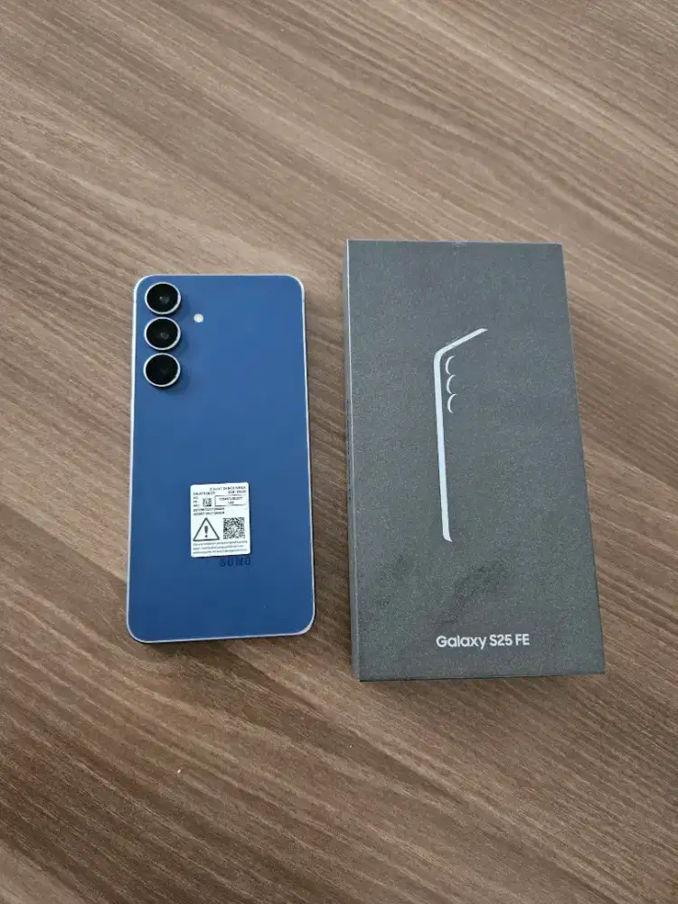 Samsung S25 Fe 8/256 like new