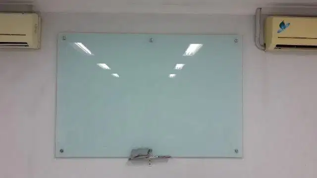 JUAL CEPAT PINDAHAN KANTOR - PAPAN TULIS KACA GLASSBOARD 180x120cm