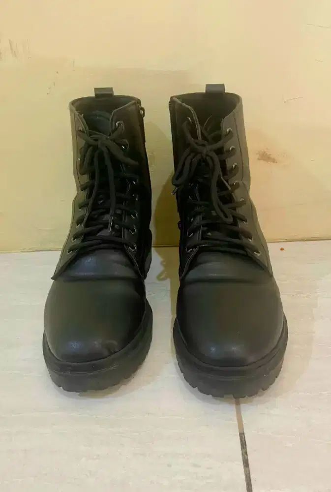 Sepatu Both Kulit No 43