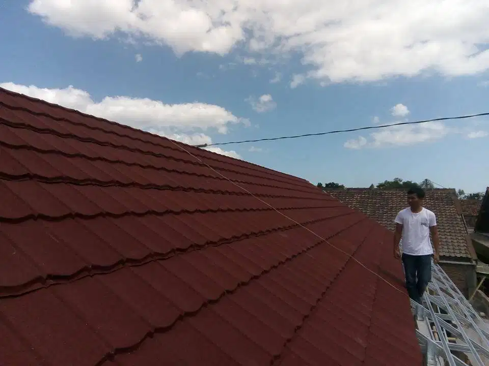 Baja Ringan BIMATRUSS Ahlinya Renovasi Atap Lapuk Area SLEMAN