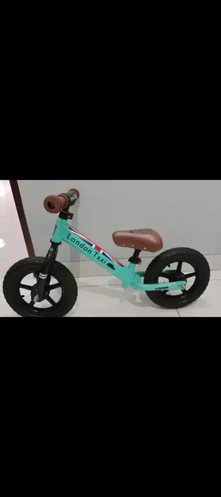Sepeda anak tanpa pedal london taxi jual,murah