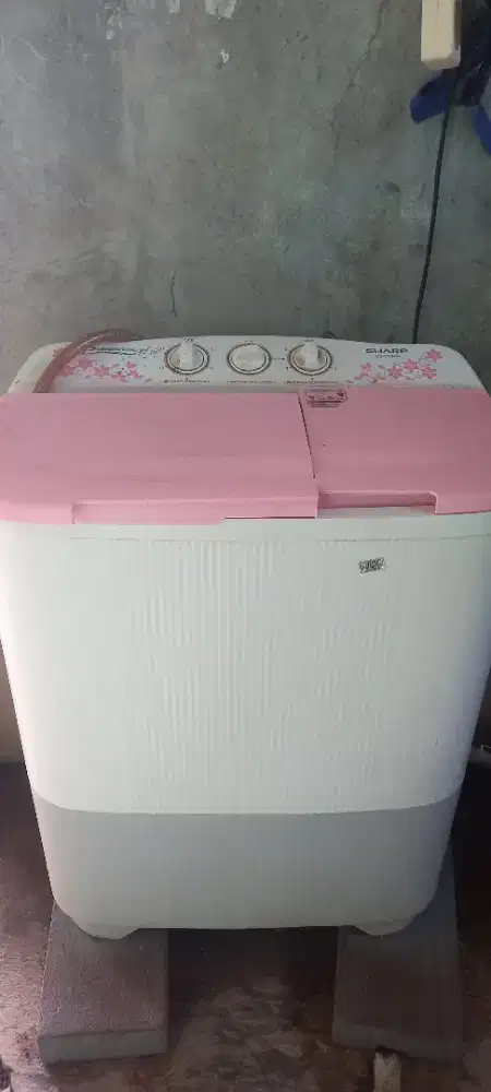 Jual mesin cuci 2 tabung. Merk sharp.