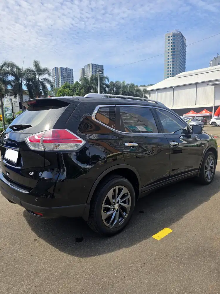 Nissan X-Trail 2015 Bensin Tangan 1. KM 67rb. Milik pribadi.
