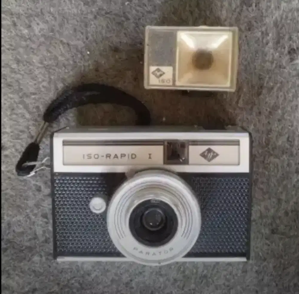 Camera analog + bliz merk ISA vintage dr German
