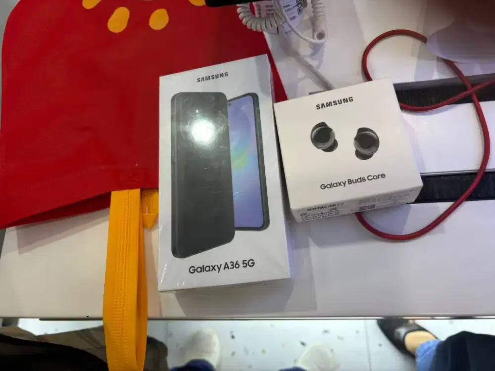 Samsung A36 free buds core