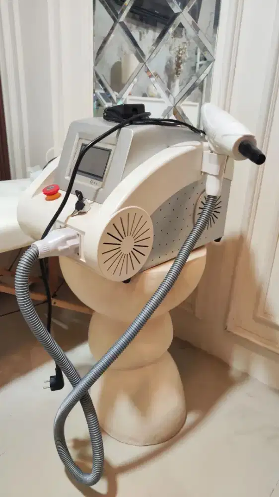 Ndyag Laser - Alat Laser Ndyag Lengkap Kondisi 98% Preloved