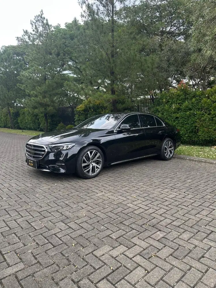 Mercedes Benz E200 Exclusive Line W214 2024