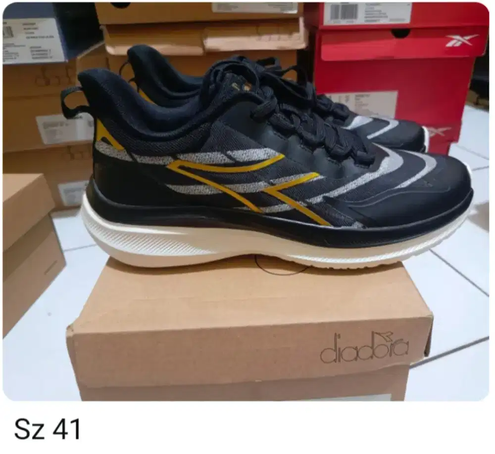 Sepatu diadora original sze 41