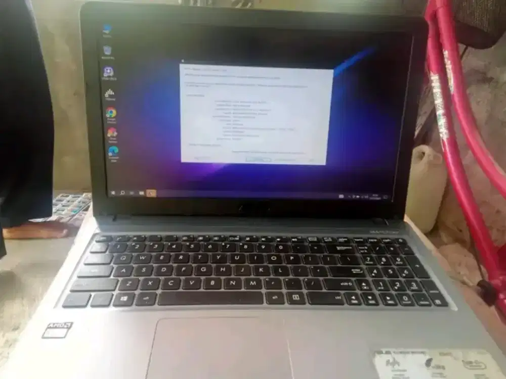 Asus X540YA amd E1 ssd 128gb