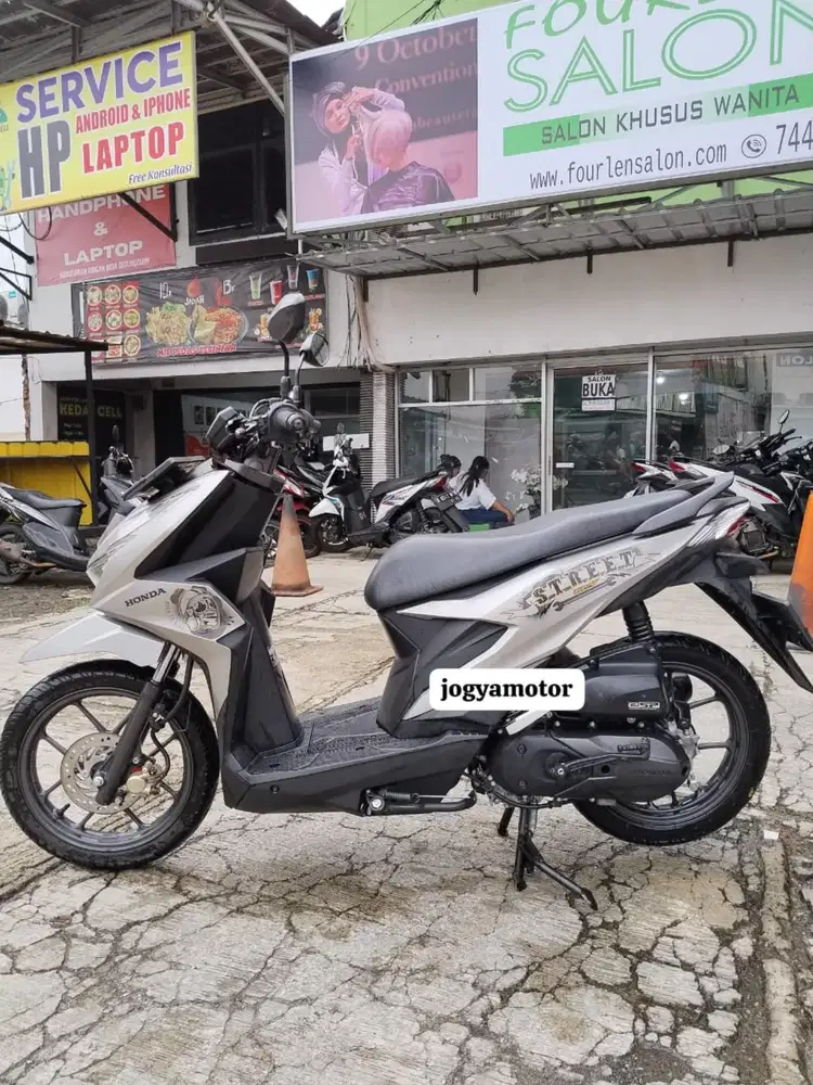 (B) honda beat street tahun 2023