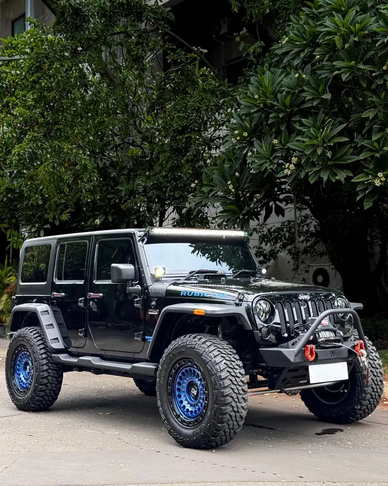 Jeep Wrangler Rubicon 3.6 Full Variasi 2012