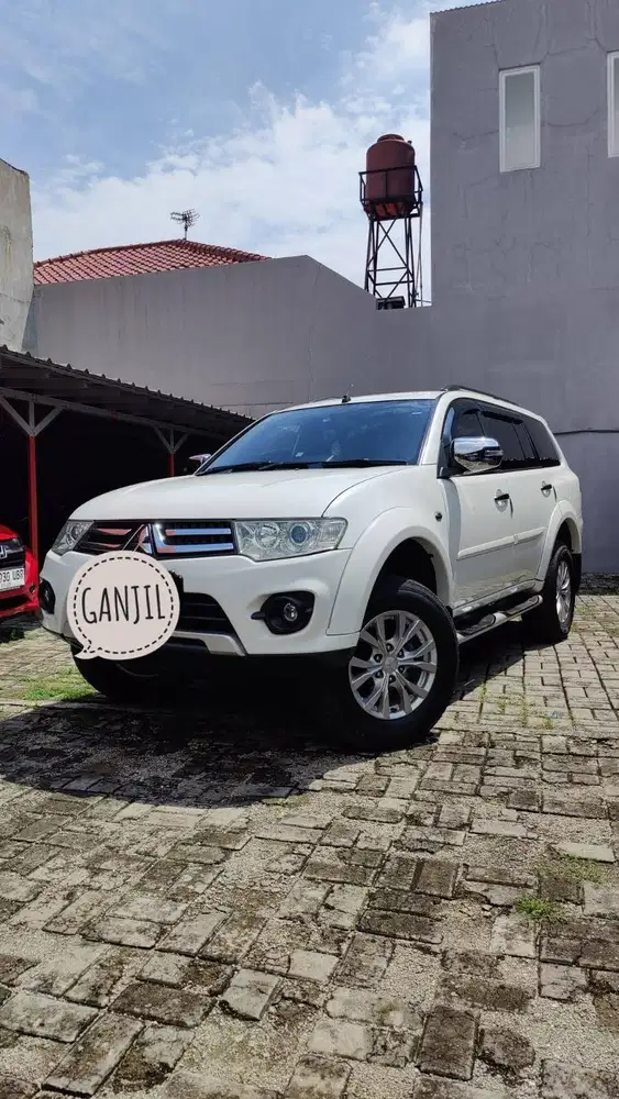White Pearl Pajero Sport 2013/2014 Exceed