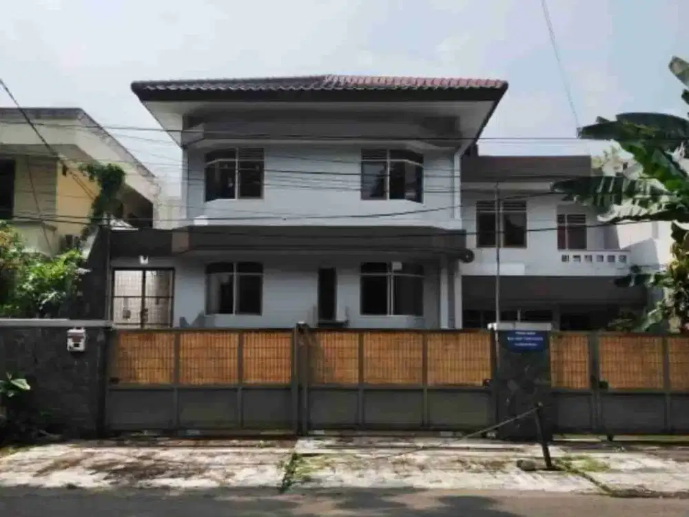 Istimewa, Jarang Ada Dijual, Lokasi Strategis Rumah Panglima Polim Jaksel