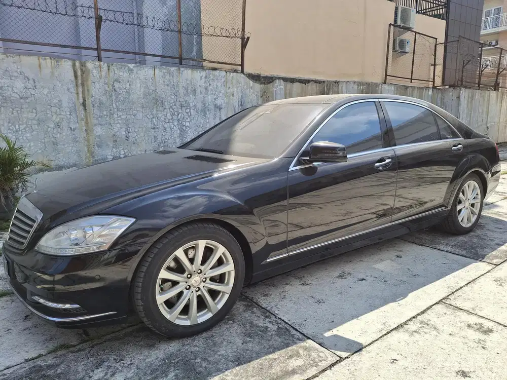 Mercedes-Benz S500L 2011 Bensin
